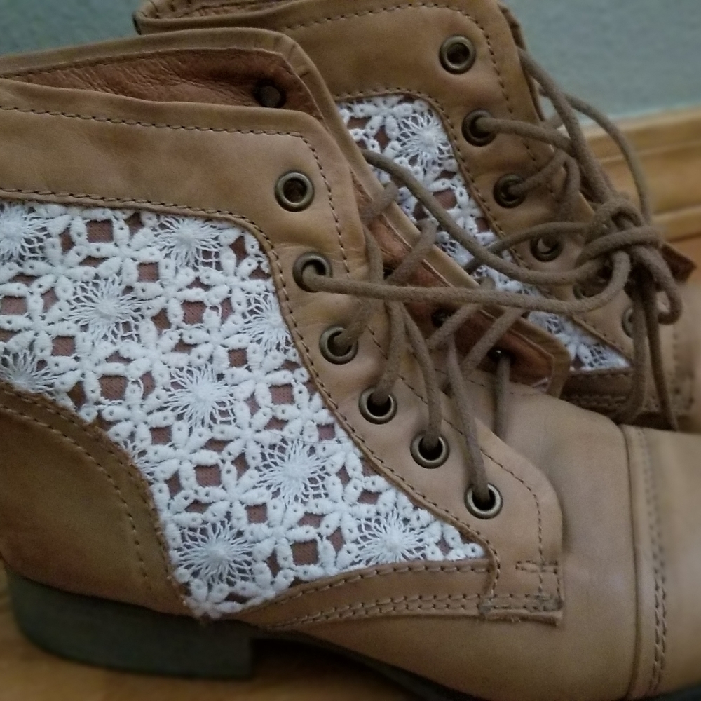 Steve Madden boots